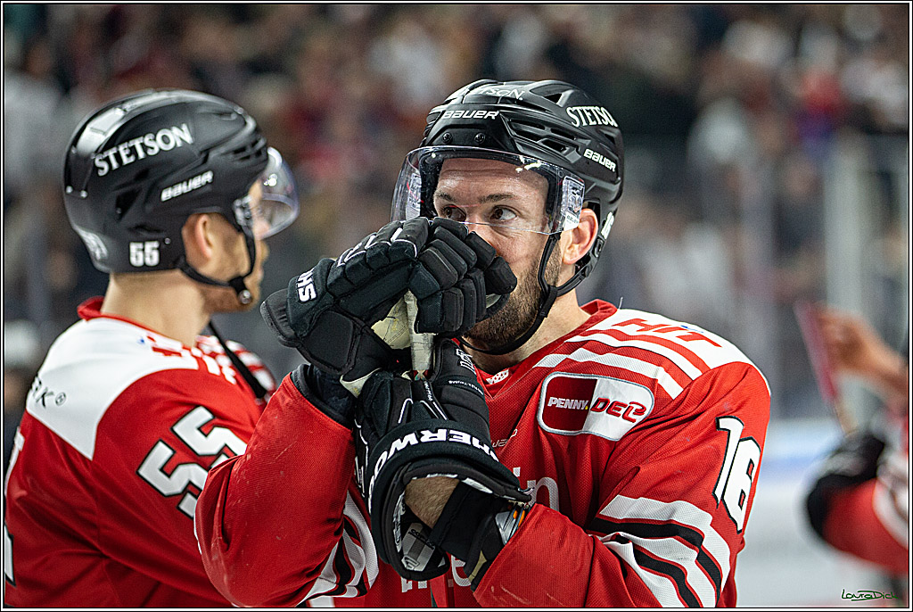 PENNY DEL; Koelner Haie- Duesseldorfer EG; Koeln, 16.12.2022